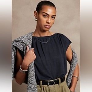 NWT Banana Republic Linen Blend Gathered Top